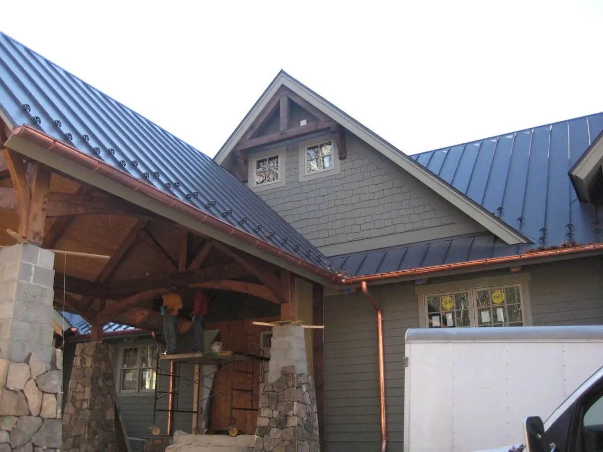 Craftsman Roofing team delivering quality roofing work in Forest Mills
